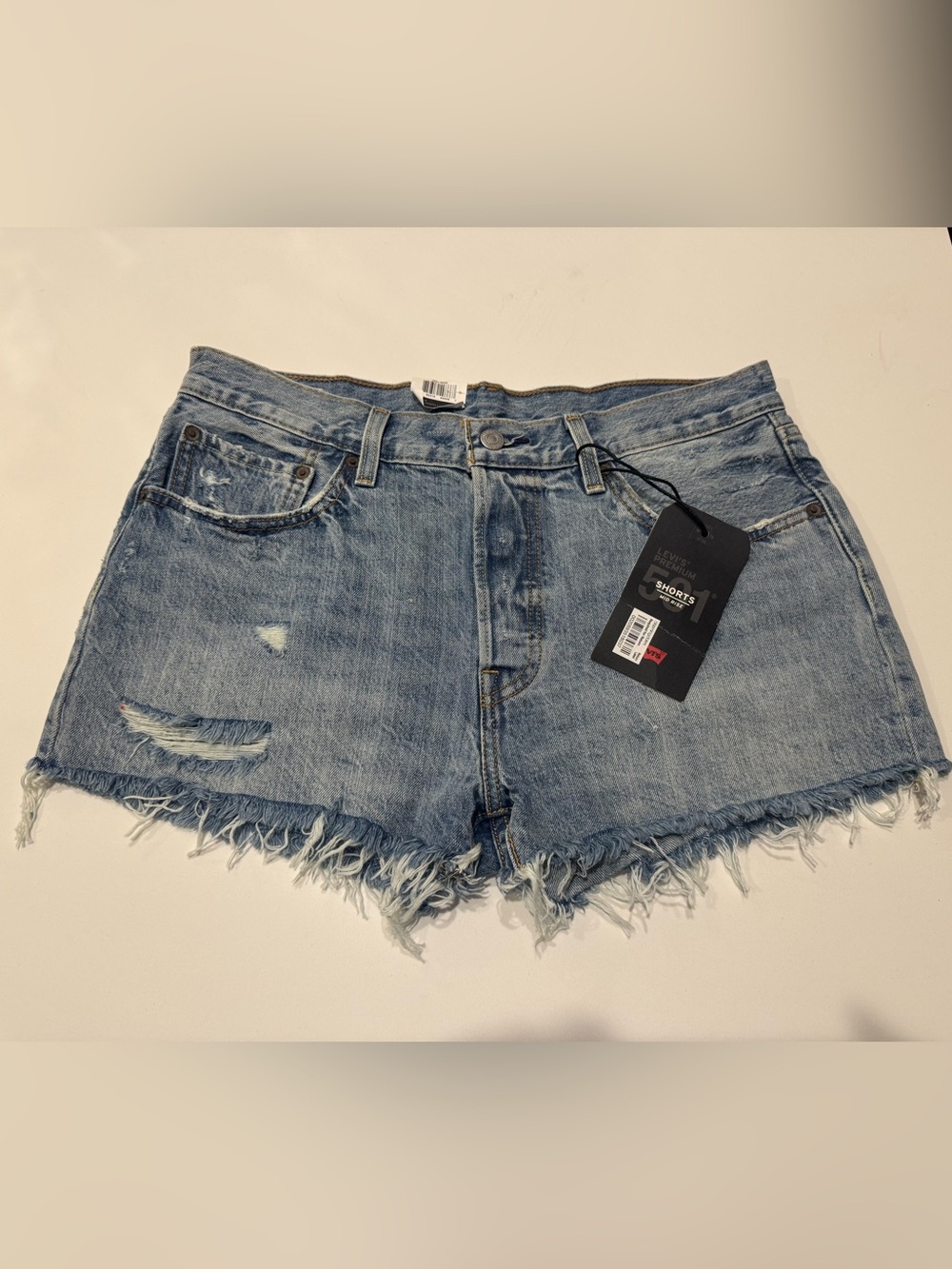 MWT Levi's 501 Women's Light Wash Distressed Denim Cutoff Shorts